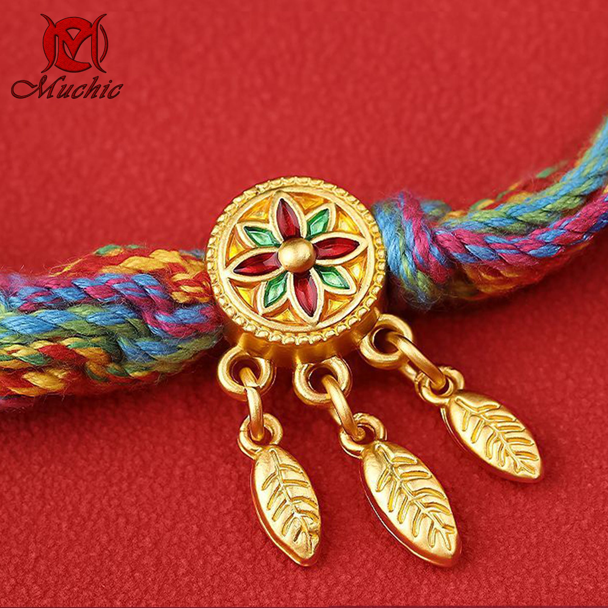 Chinese craftsmen carefully craft Tibetan thangka amulet bracelets(duty free)