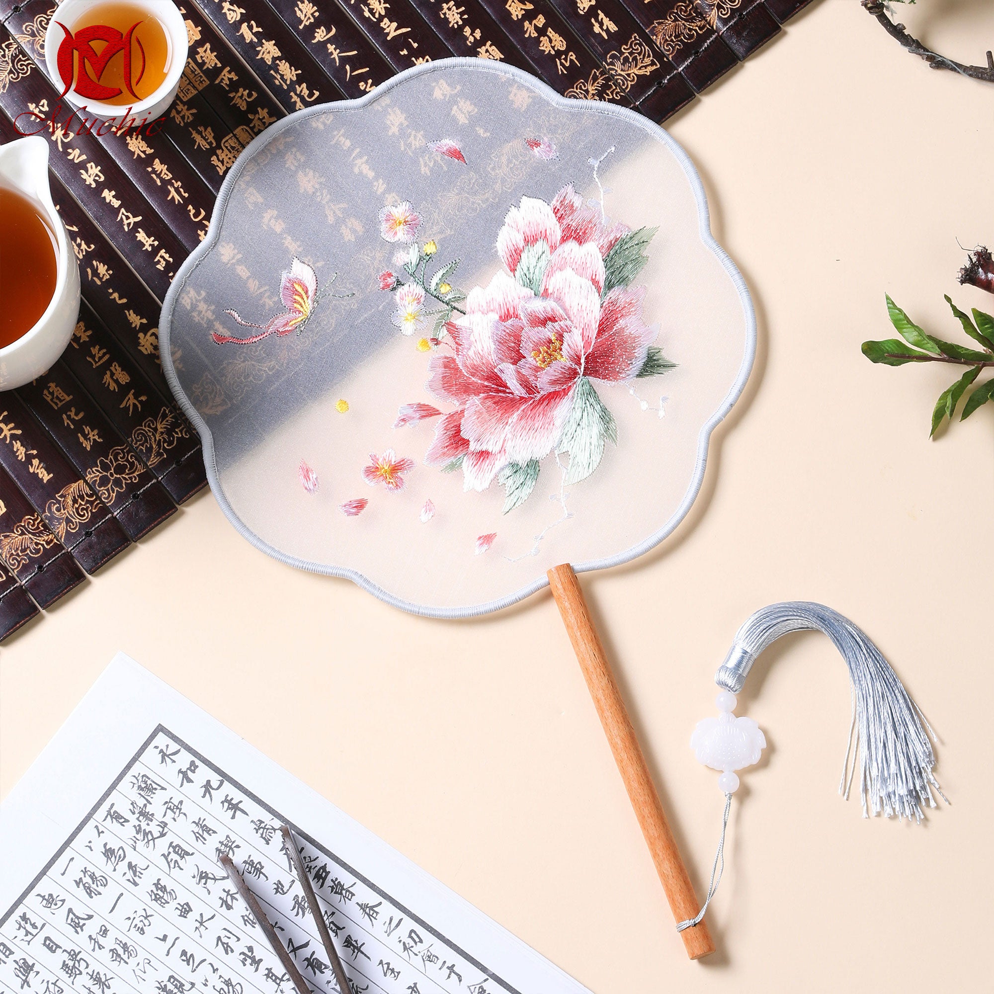Intangible Cultural Heritage Embroidered Fan (Hand embroidery)(duty free)
