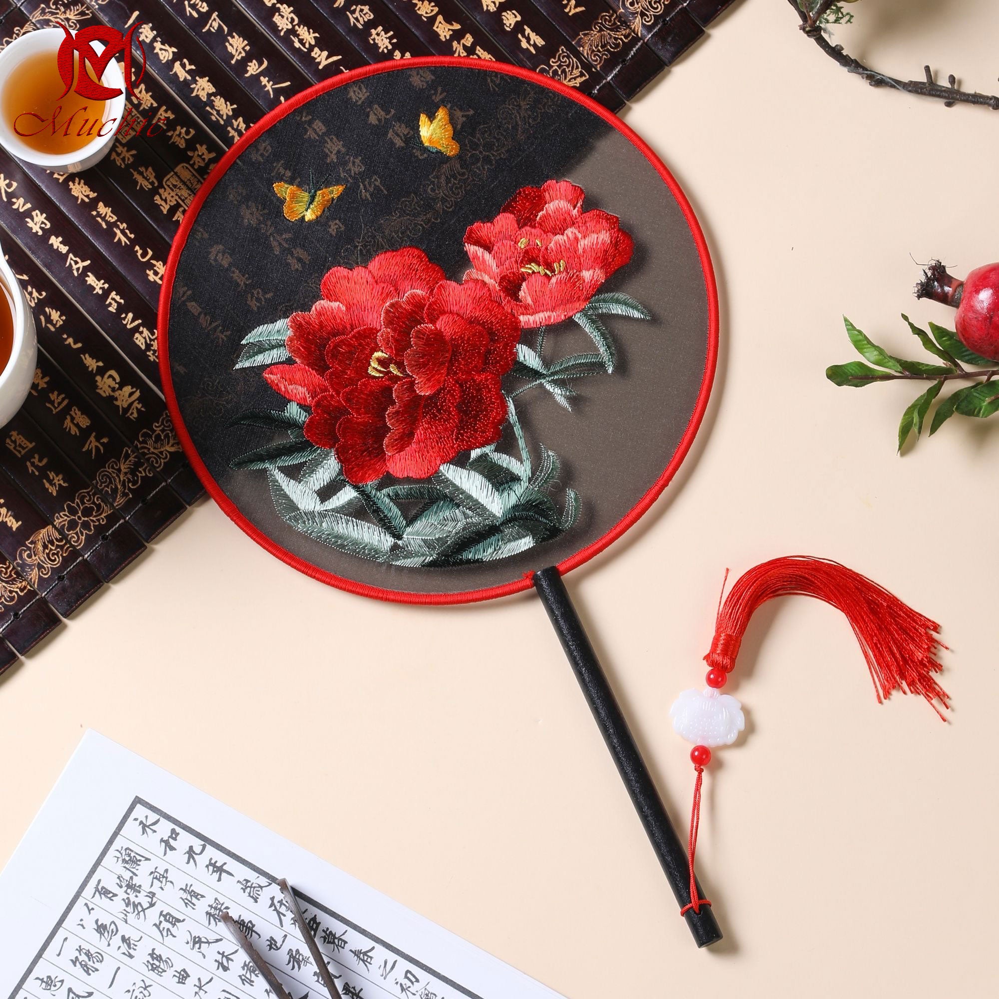 Intangible Cultural Heritage Embroidered Fan (Hand embroidery)(duty free)