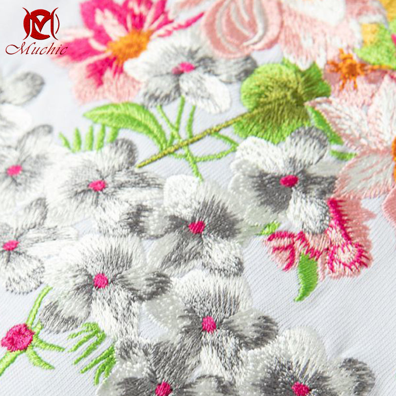 Unisex Intangible Cultural Heritag Flowers Embroidery T-shirt(Hand Embroidered) (Duty Free)