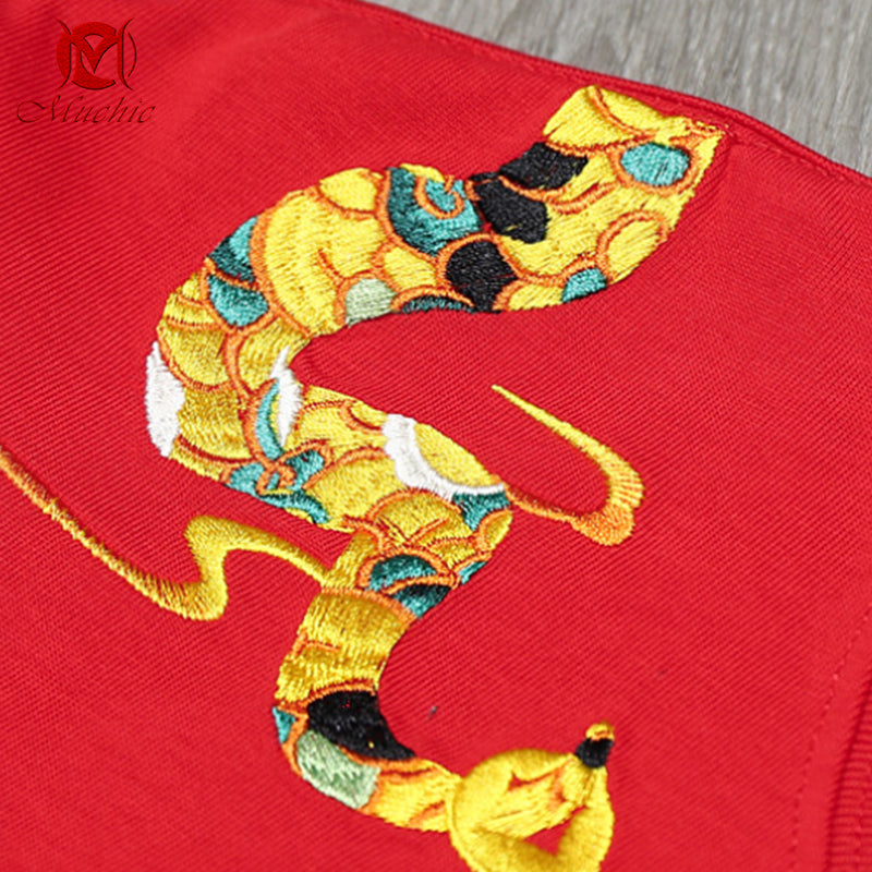 Unisex Intangible Cultural Heritage Snake Embroidery T-shirt(Hand Embroidered) (Duty Free)