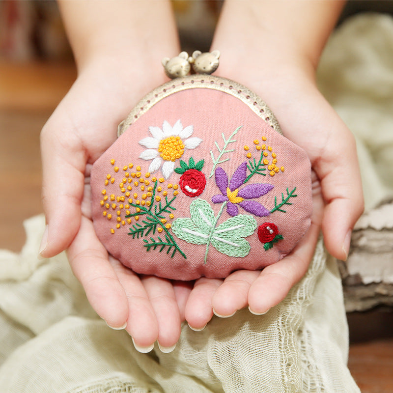 Lu Embroidery Hand-Embroidery Diy Material Bag Three-Dimensional Ribbon Embroidery Su Embroidery Homemade Embroidery Frame Purse(duty free)