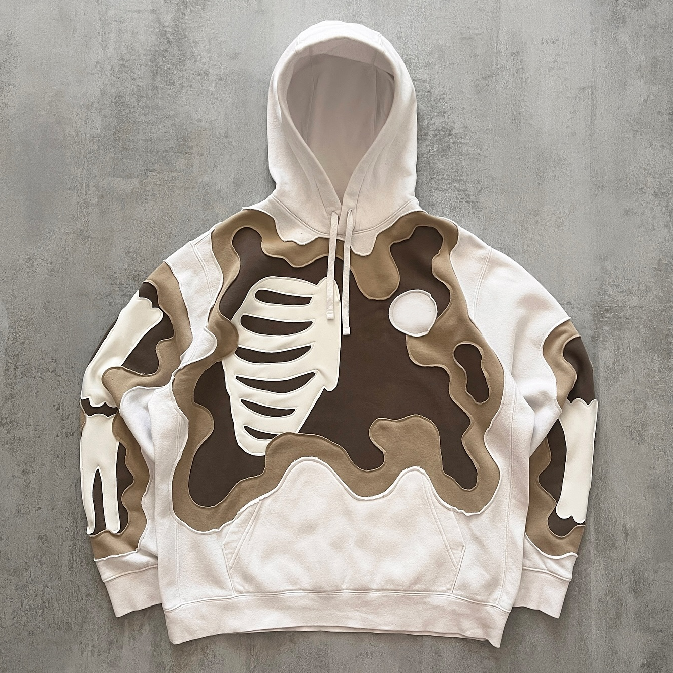 Muchic Contrast color appliqué skeleton hoodie