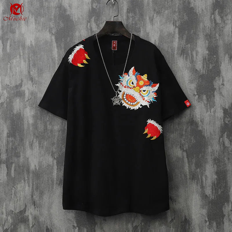 Unisex Intangible Cultural Heritage Waking Lion Embroidery T-shirt(Hand Embroidered) (Duty Free)
