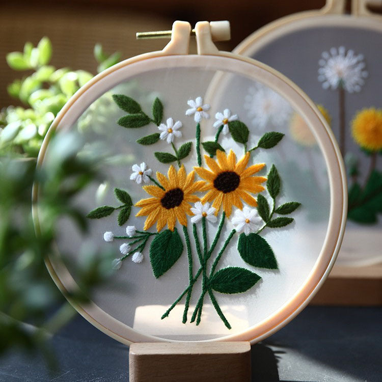 Handmade Mesh Embroidery Diy Hanging Painting European Transparent Yarn Embroidery Needlework Set(duty free)