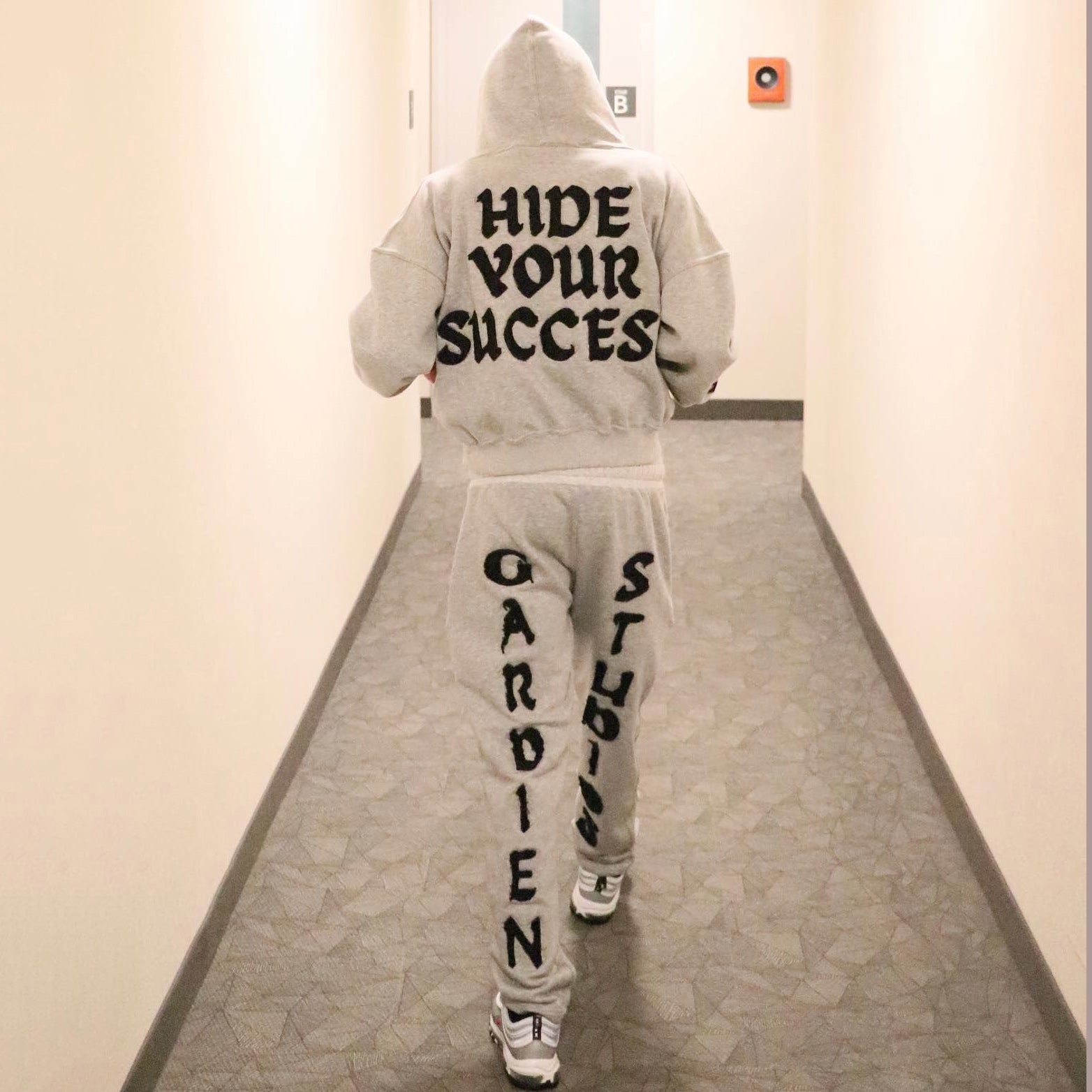 Muchic Hide Your Success Print Hoodie Sweatpants Two Piece Set